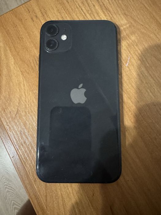Iphone 11 в отличном состояние