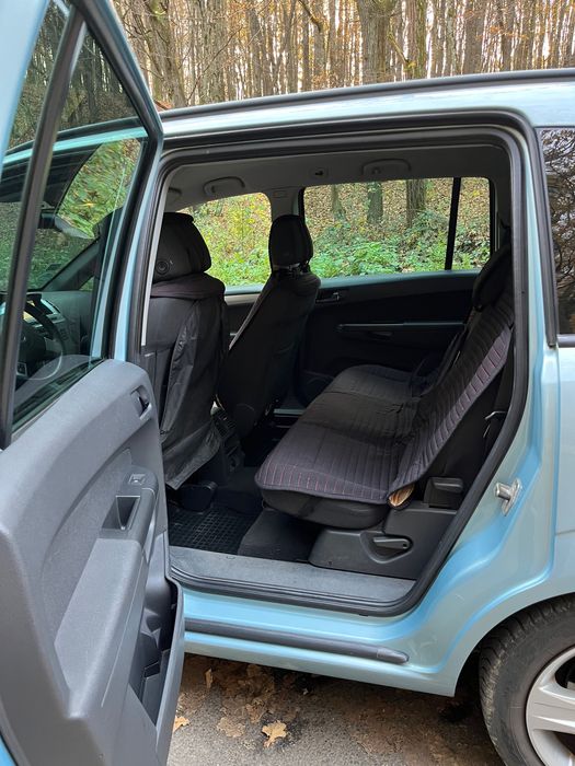 Продам власне авто Opel Zafira  Ужгород