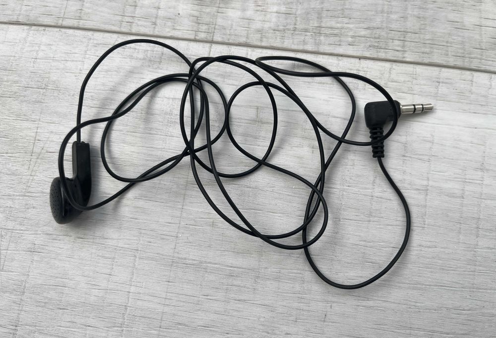 Słuchawka mono jack 3,5 mm – jak nowa, kolor czarny, 115 cm