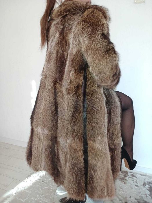 Шуба пальто натуральна єнот