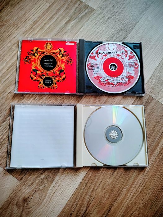 СD оригінальні , відомих виконавців.