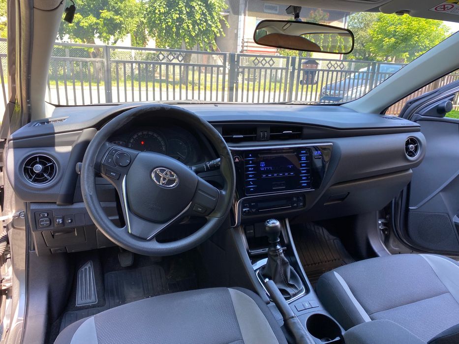 Toyota Auris 1.33 VVT-i Active
