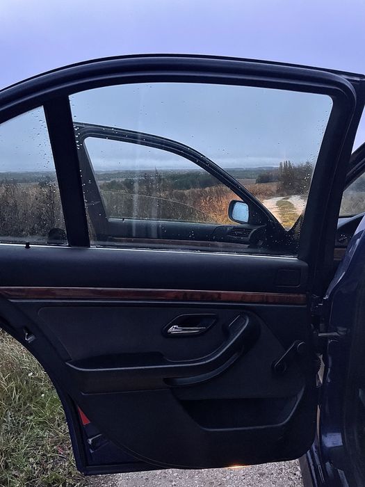 BMW E39 525tds MT