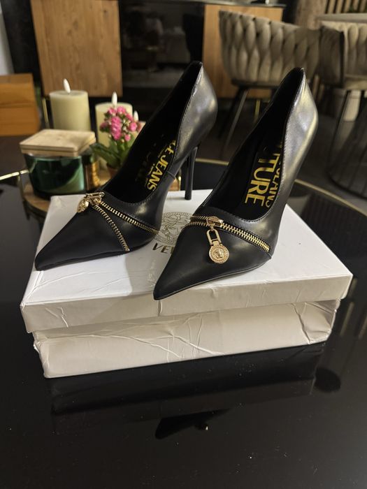 Szpilki Versace  rozm 37