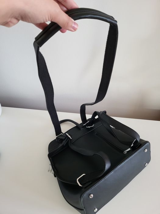 Mochila/ Mala tiracolo Preta