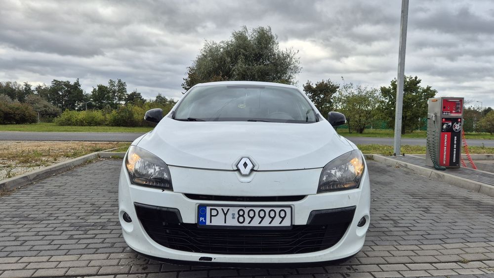 Renault Megane 3 III Grandtour Kombi biały 1.9 dCi 2012 diesel 130KM
