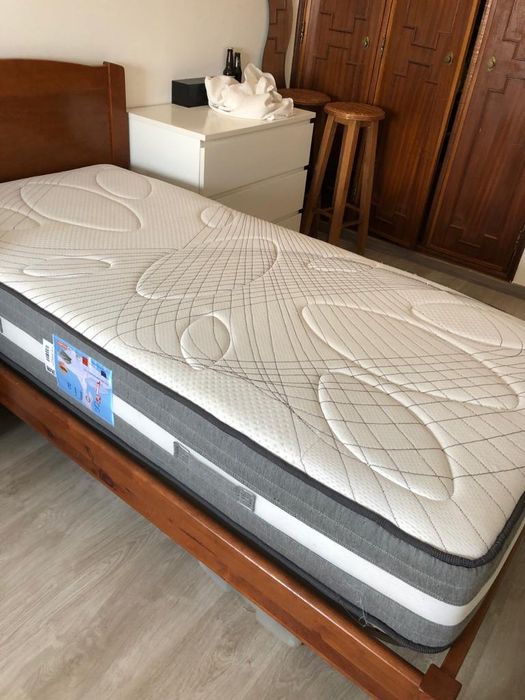 Colchão bom repouso novo (Oferta da cama) ULTIMO SEMANA