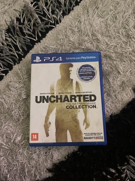 Vendendo ps4 e um jogo