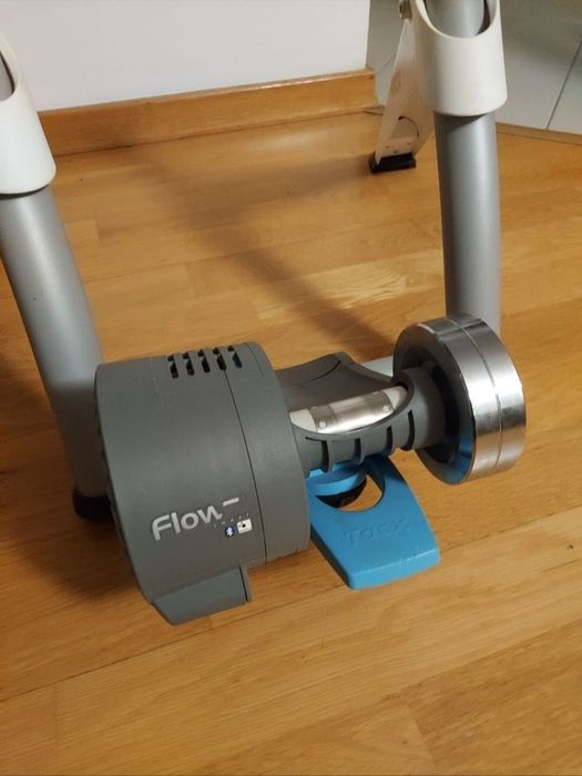 Interaktywny trenażer rowerowy TACX programowane treningi wirtualne