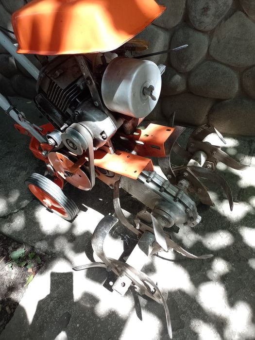 Продам мотоблок ,культиватор.