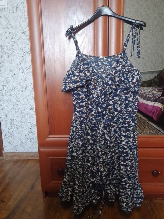 Сукня плаття  на запах