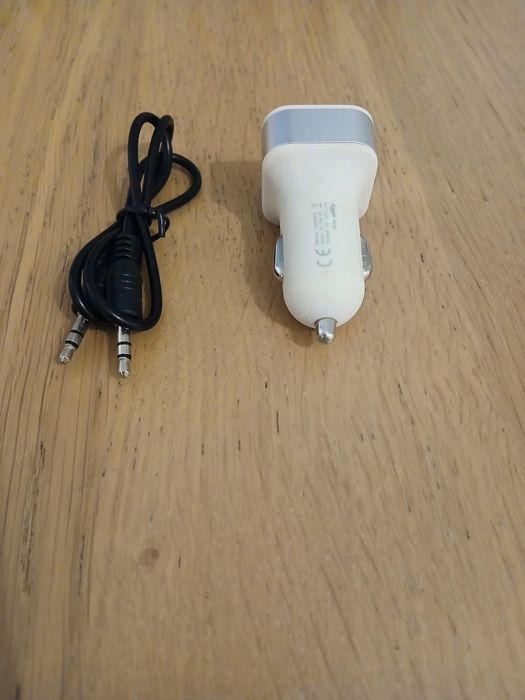 Ładowarka samochodowa 2xUSB Jack 3.5mm