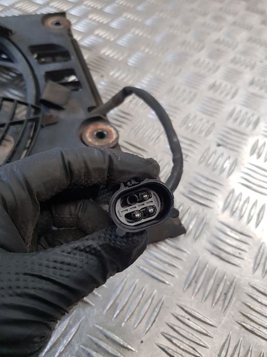 Wentylator Chłodnicy 8373003 Bmw E39 3.0D 99R-