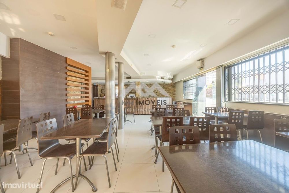Imóvel Único: Habitação + Espaço Comercial | Excelente Oportunidade de