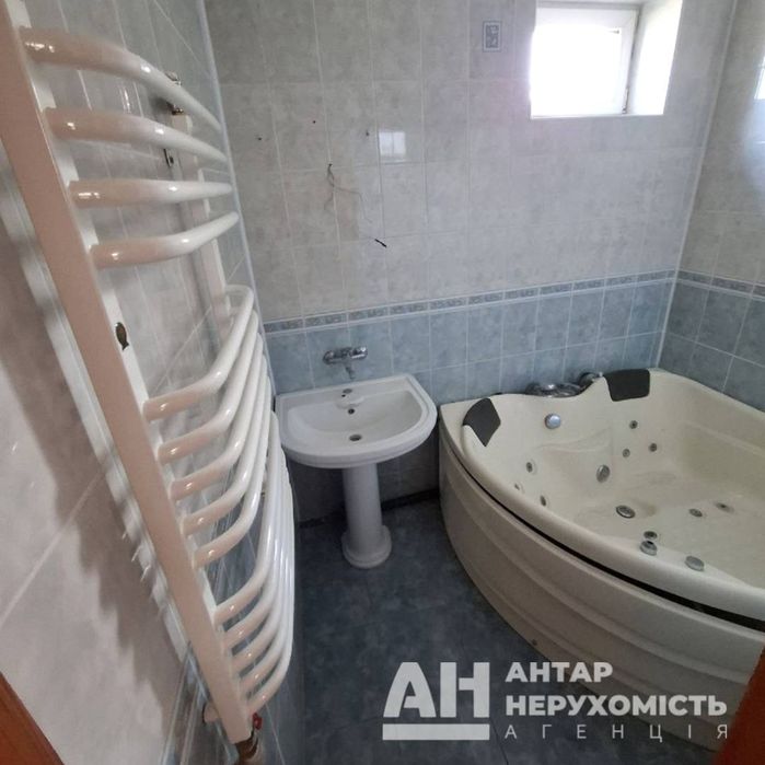 Продається двоповерховий  будинок в Кропивницькому, р-н Горсад