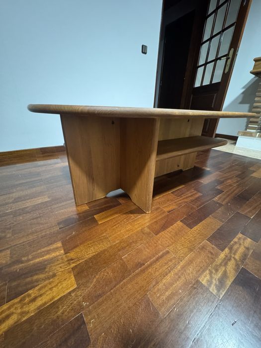 Solid Walnut Dining Table446807669212467201