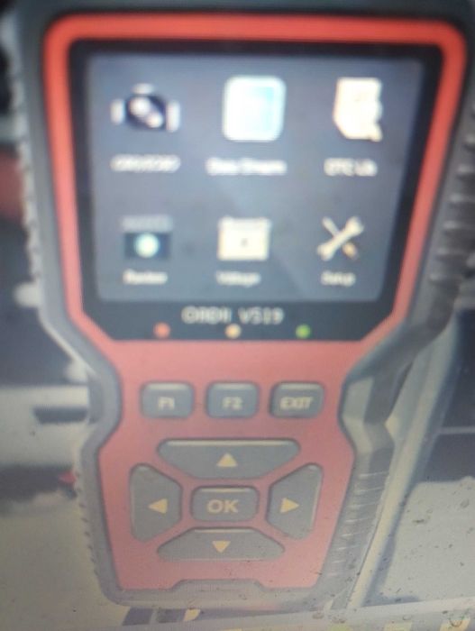 Urządzenie do sprawdzania komputerów samochodowych