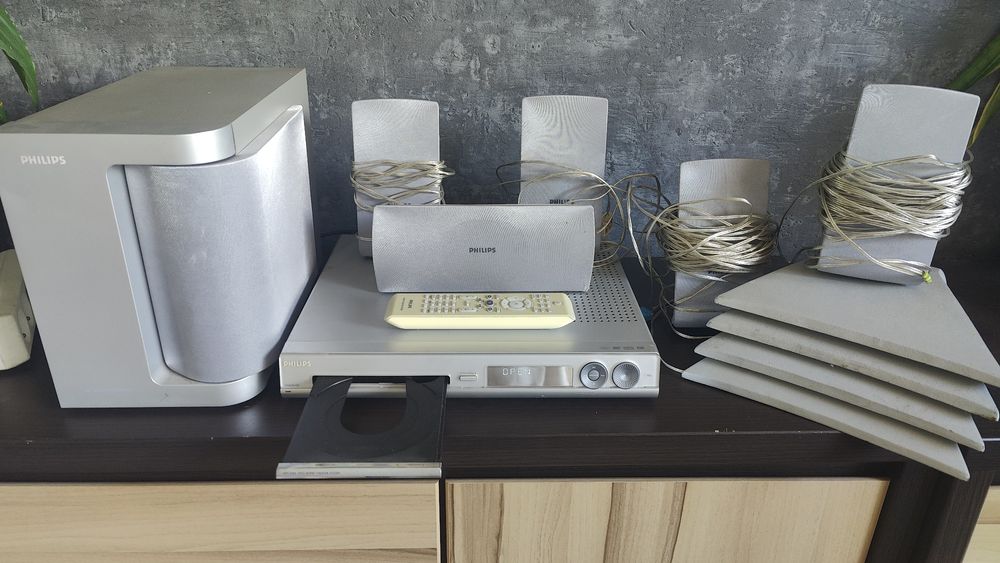 Kino domowe dvd Philips HTS 3100