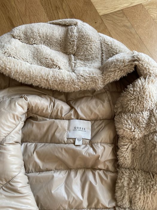 Dwustronna kurtka zimowa  krótka z kapturem beżowa Guess S
