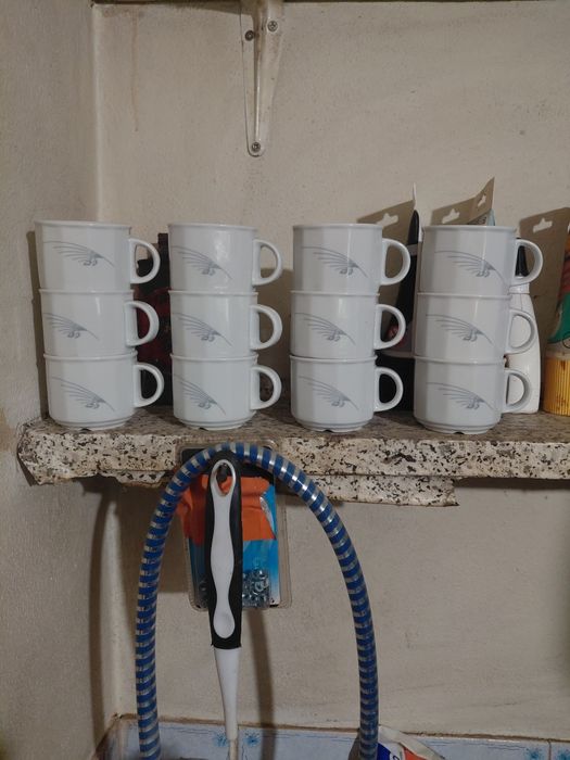 CONJUNTO DE 12 CHÁVENAS antigas de café 10€