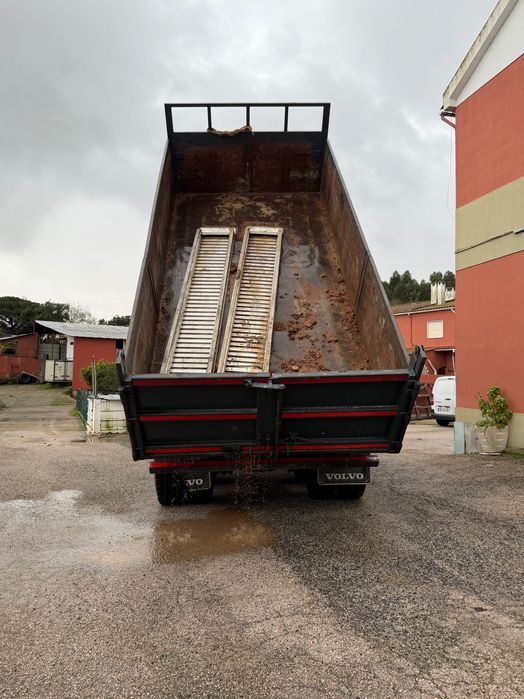 Aluguer de camião grua e basculante