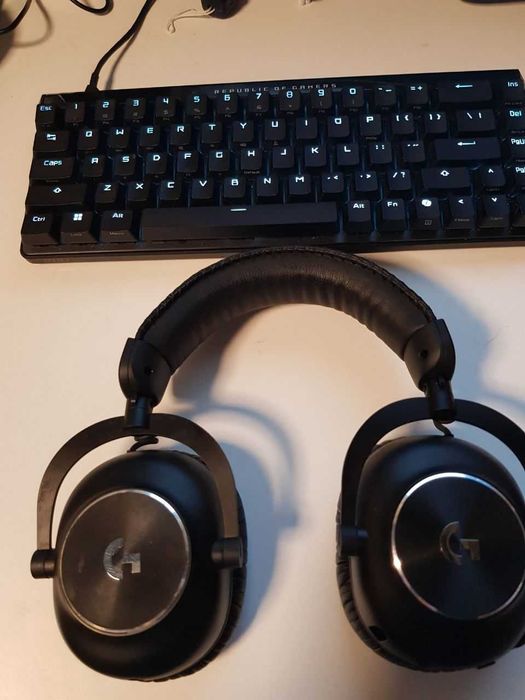 Продам навушники Logitech G PRO X2 в гарному стані