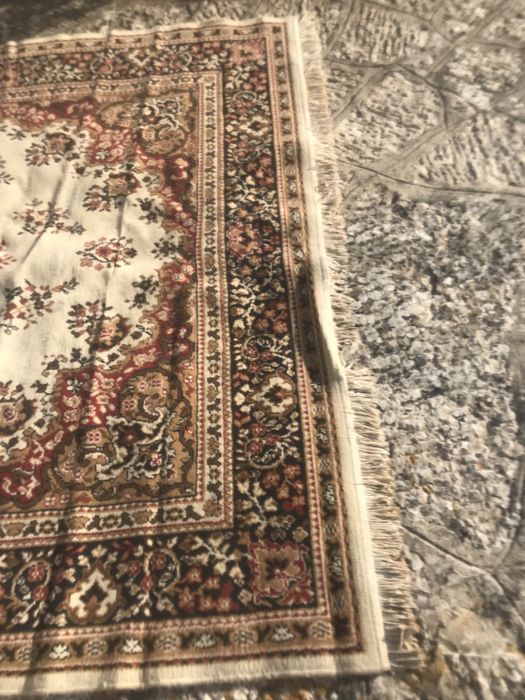 Tapete dearaiolos feito em tiar manual