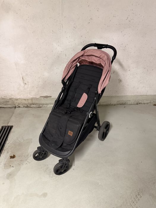 Wózek spacerowy składany KinderKrafr Lite UP