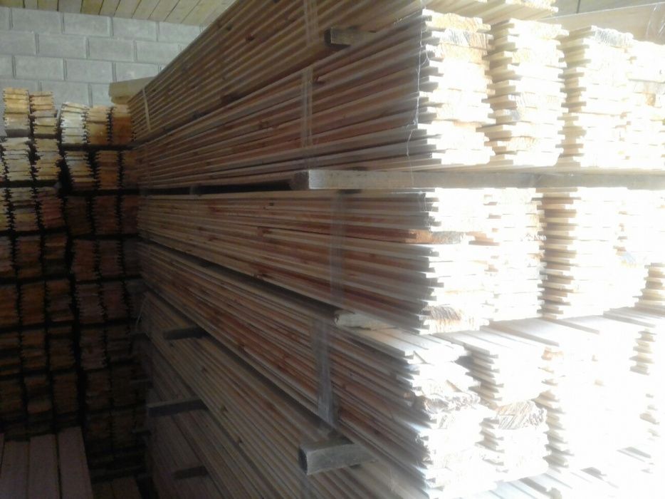 Дошка обрізна рейка брус. Пиломатеріали.