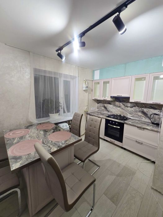 Продаж 3 кімнатноі квартири в м.Тараща