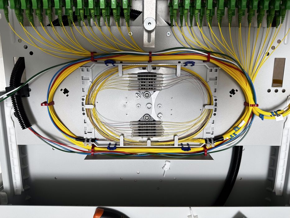 Spawanie i pomiary światłowodów, zakończenia sieci LAN