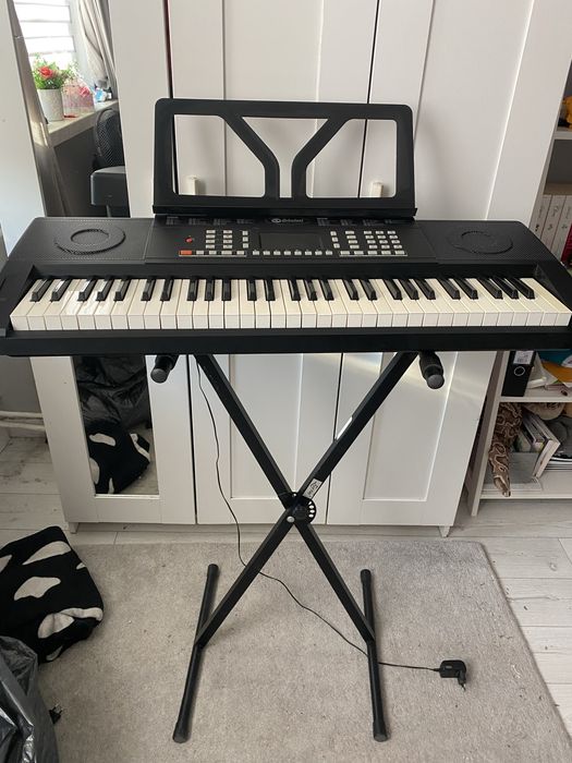Keyboard Schubert ze stojakiem
