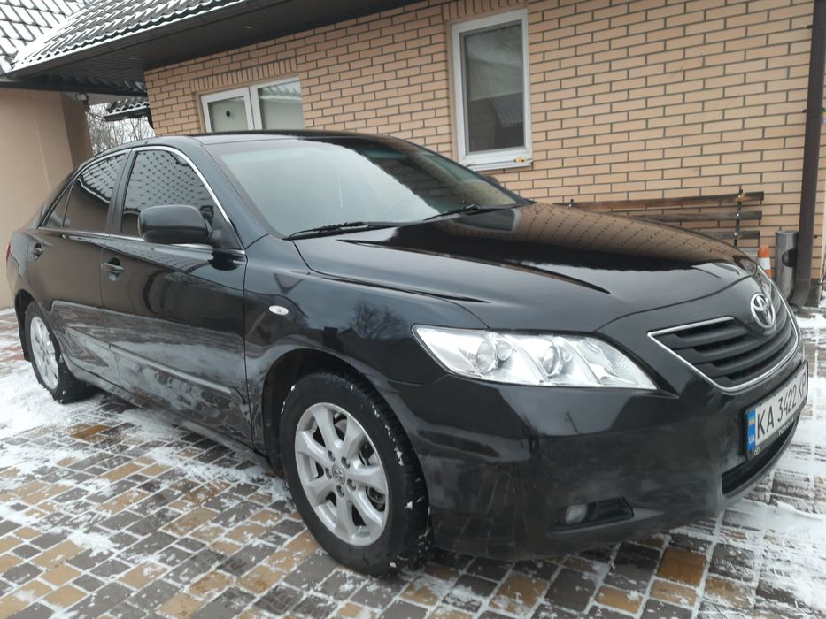 Toyota Camry40          2.4 GAZ-BENZ