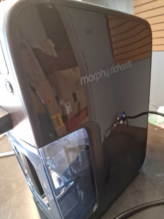 Dyspenser Gorącej Wody Morphy Richards Redefine 131000