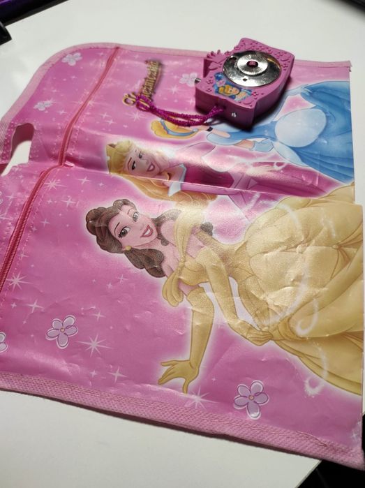 Księżniczki teczka torebka i zabawka aparat zdjęcia