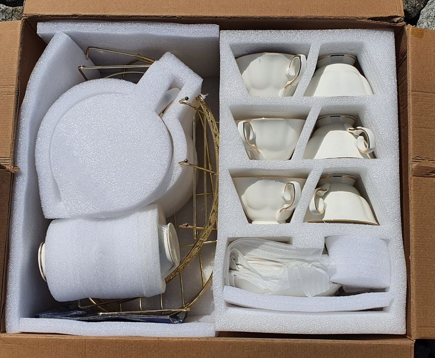 Zestaw kawowy UFENGKE z koszyczkiem, bezpieczna porcelana