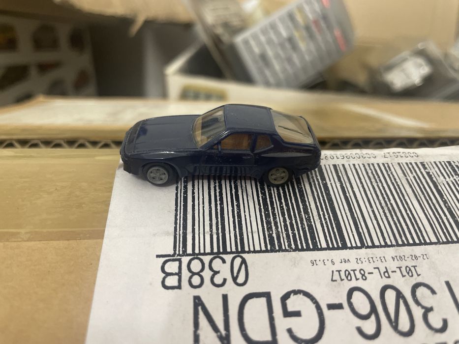 Porsche 944 herpa