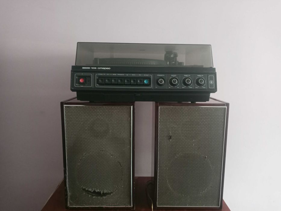 Продам Вегу 108 стерео