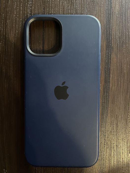 Чехол на iPhone 12 pro