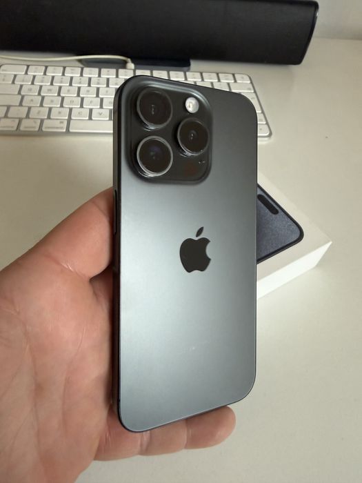 Bateria 95% iPhone 15 Pro 1TB Titanium Black