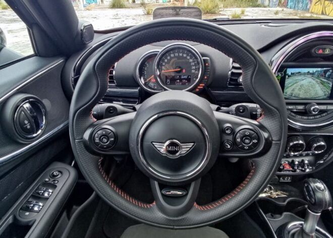 Vendo mini couper em perfeito estado