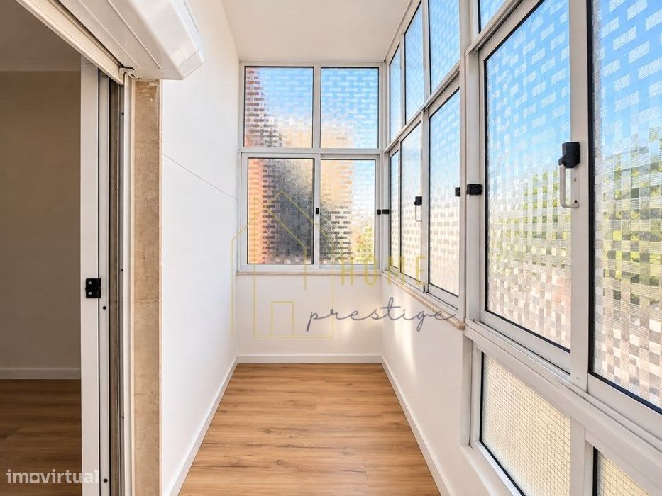 Apartamento T2 Remodelado, Baixa Da Banheira