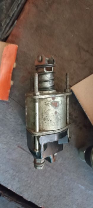 Продам запчастини до автомобілів ВАЗ.