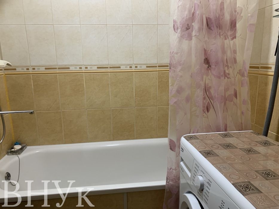 Продам 2-кімнатну квартиру з ремонтом та меблями