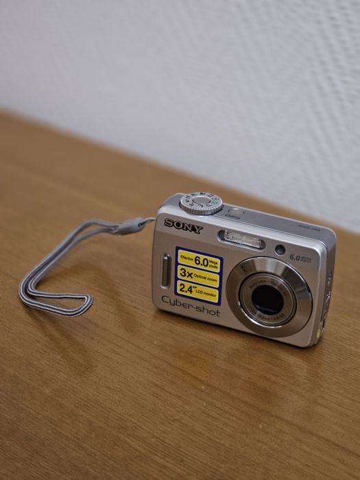 Sony Cyber-shot DSC-S500