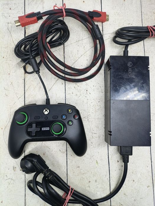 Ігрова приставка Xbox one fat
