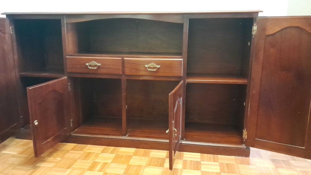 Movel de sala em Mogno