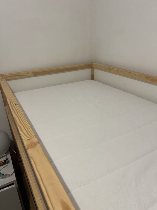NEGOCIAVÉL Cama Kura ikea