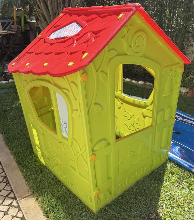 Casinha de brincar infantil para jardim – plástico