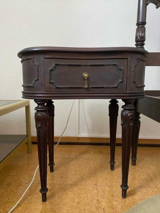 Conjunto cama + 2 mesas cabeceira Vintage e colchão Pikolin NOVO